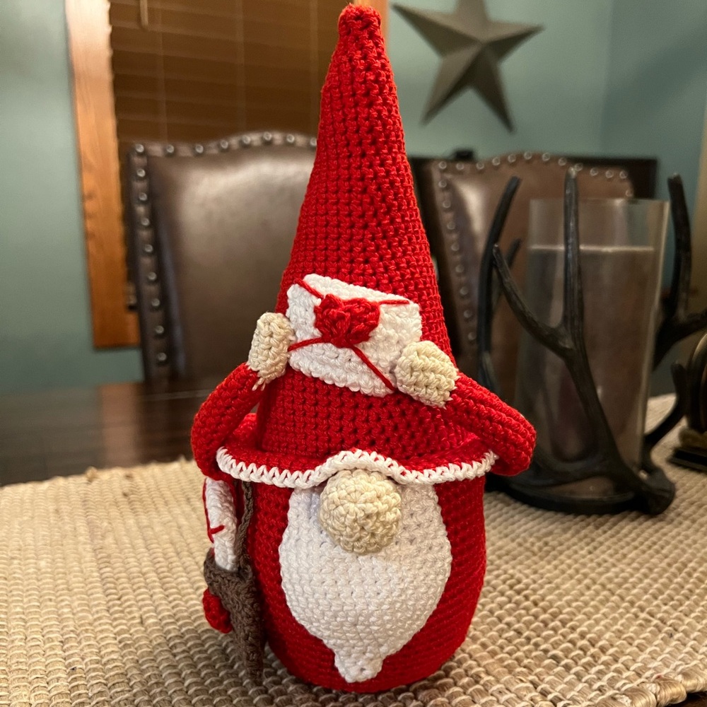 Valentin Gnome crochet